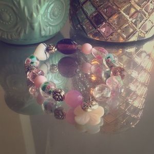 Bracelet 🦋🌸 elastic and beaded